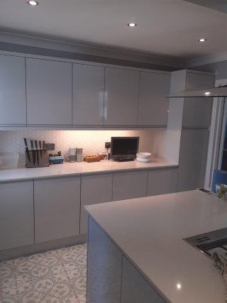 Refacing kitchen cabinets in Margate